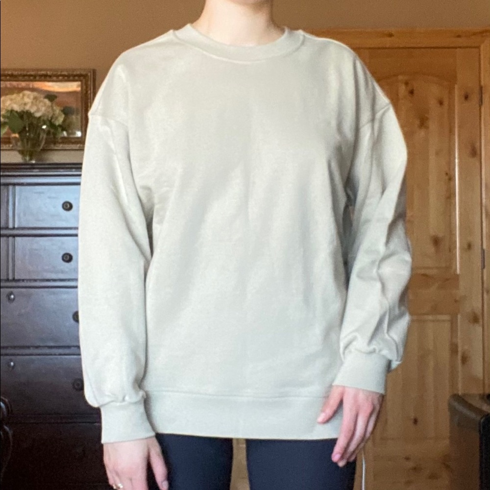 Lululemon - Perfectly Oversize Cew